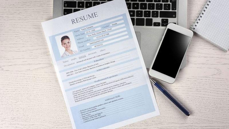 پس چه زمانی نوشتن تابعیت منطقیه؟